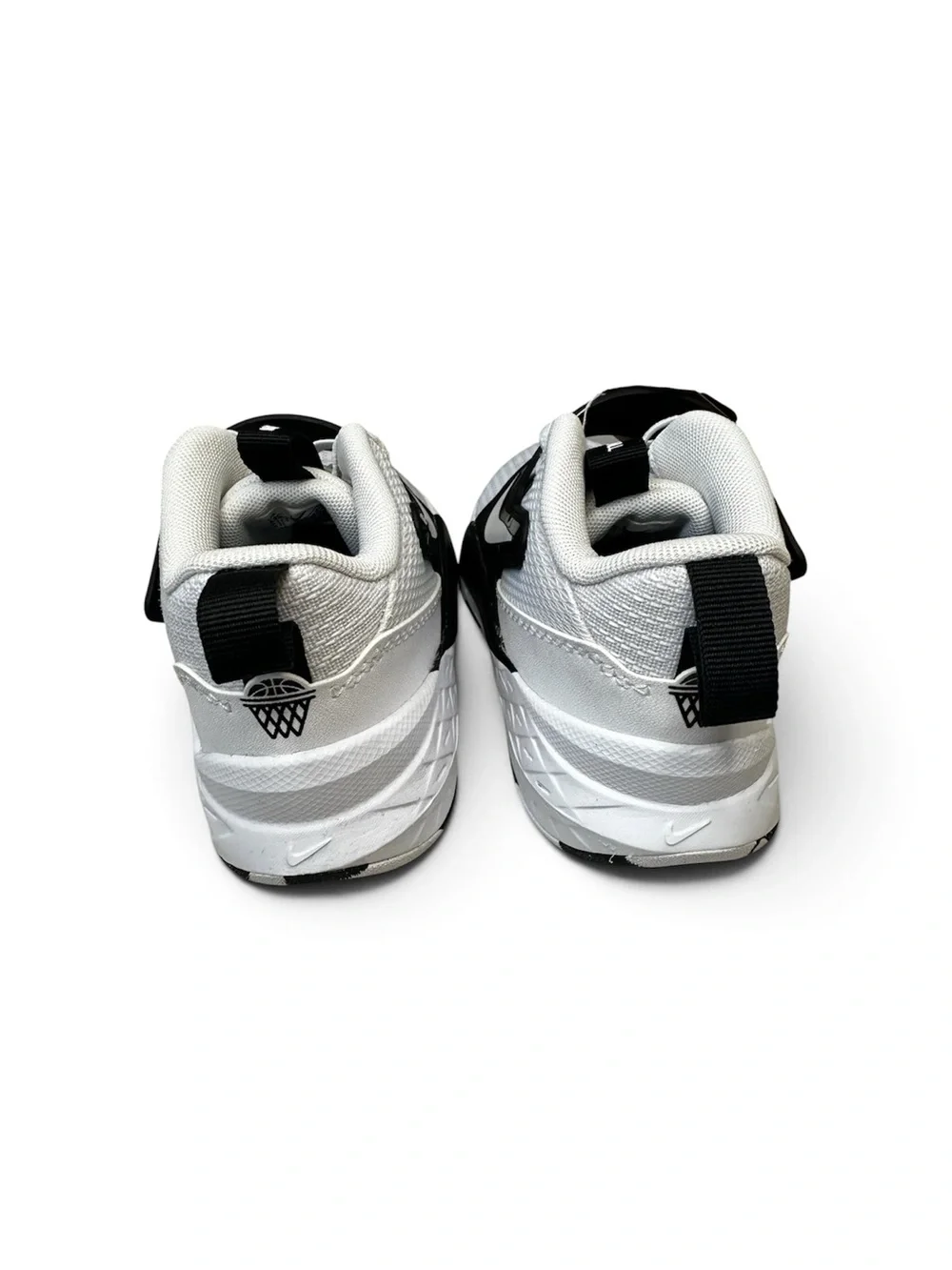 Nike Team Hustle D 12 black and white